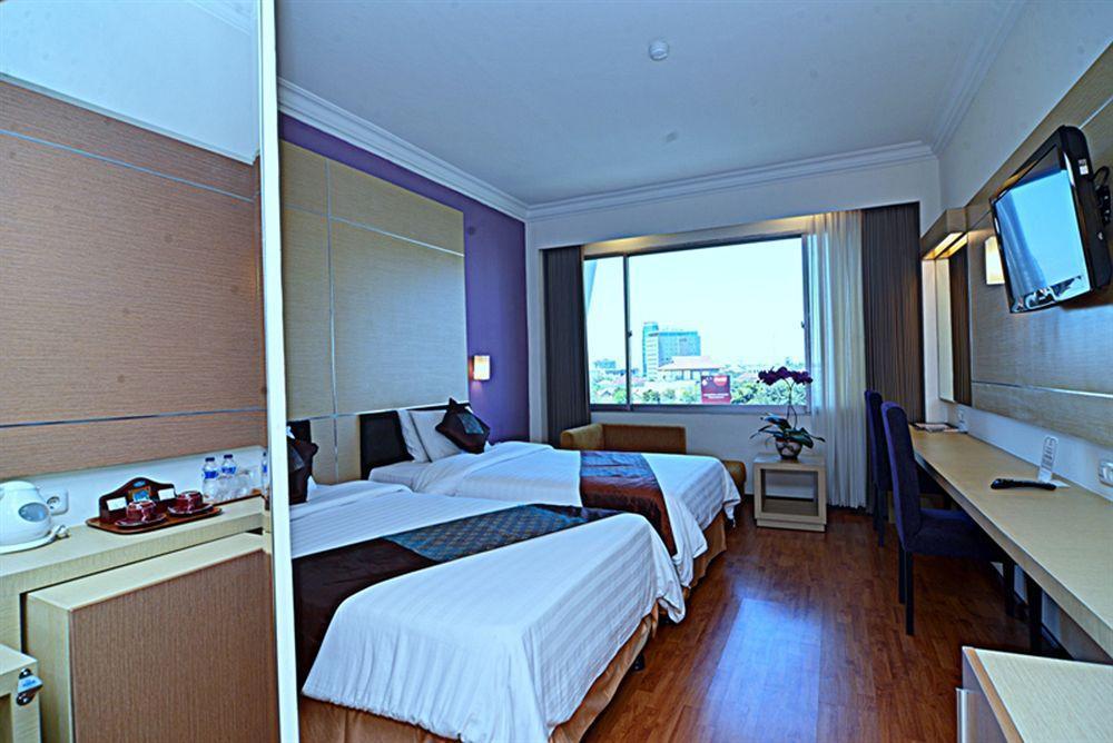 Grand Inna Tunjungan Hotel 4*